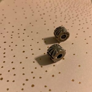 Pandora bracelet - section divider charm